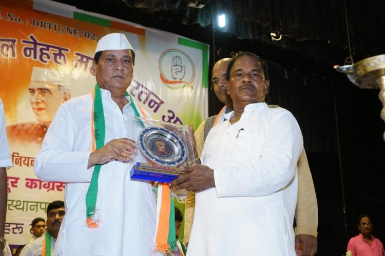 बनेसिंह मीणा को पंडित जवाहर लाल नेहरू मज़दूर रत्न अवार्ड से सम्मानित किया