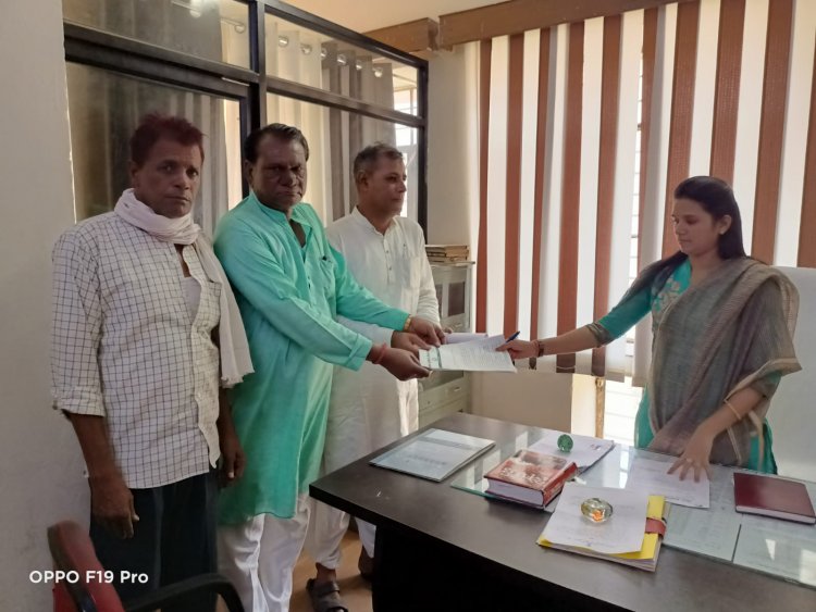 किसान यूनियन जिलाध्यक्ष ने अग्निपथ को लेकर राष्ट्रपति के नाम एसीएम को सौंपा ज्ञापन