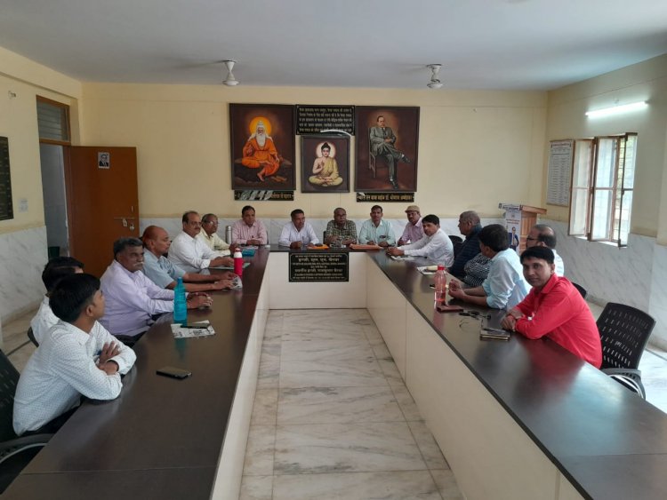 बैरवा छात्रावास जयपुर की कार्यकारणी की मीटिंग अध्यक्ष एस. के. बैरवा की अध्यक्षता में की गई