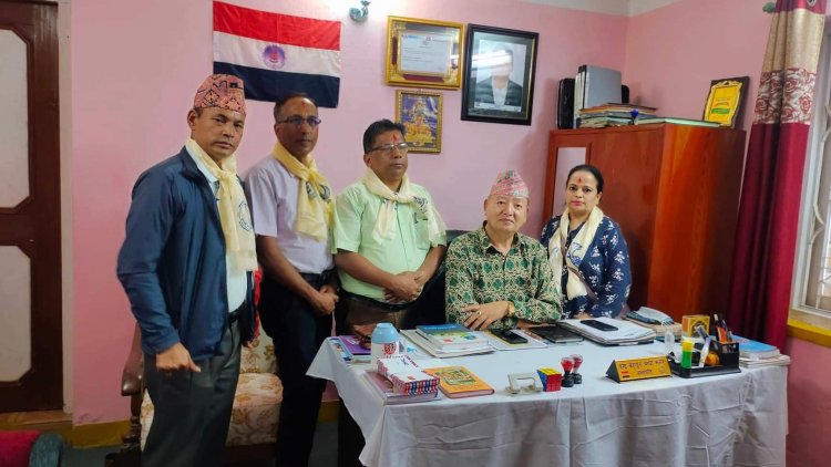 पत्रकार अनिता धिताल ने नेश्नलिष्ट पिपल्स पार्टी नेपाल के अध्यक्ष श्री इंद्र बहादुर थापा जी से की मुलाकात जो पार्टी के सभापति भी है l