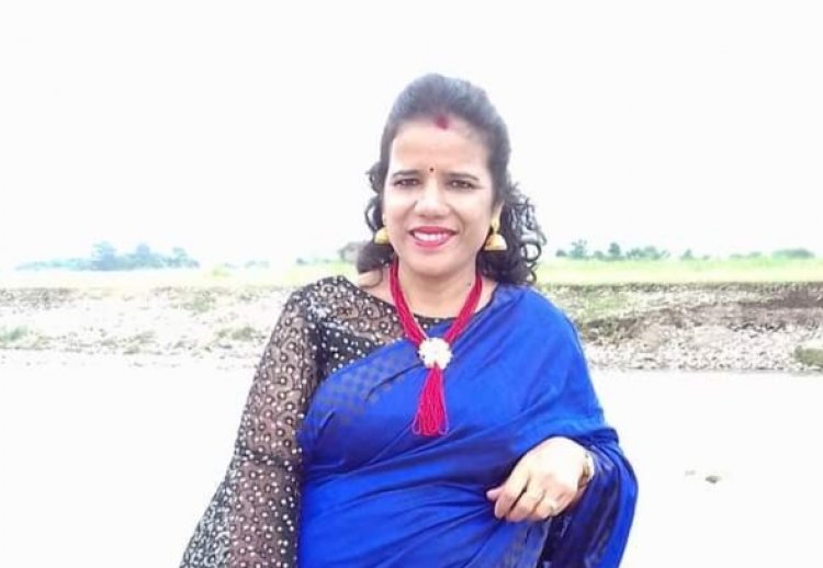 मेरो छ मिष्ट ममता यसमा प्रणम्य सल्यान पुत्री म भएँ र छ भाग्य धन्य