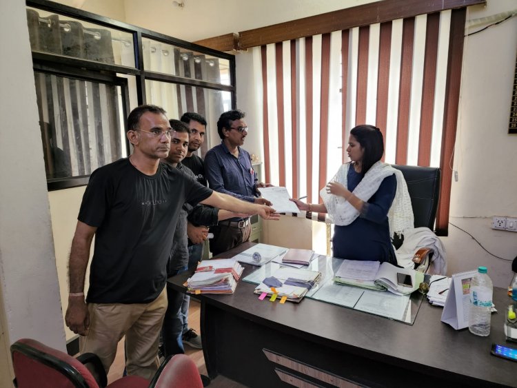 राजस्थान ग्राम विकास अधिकारी संघ (पंजी) जयपुर के प्रांतीय आह्वान पर आज ग्राम विकास अधिकारी संघ द्वारा जिले की सभी 11 पंचायत समिति मुख्यालयों पर एक दिवसीय धरना प्रदर्शन किया गया