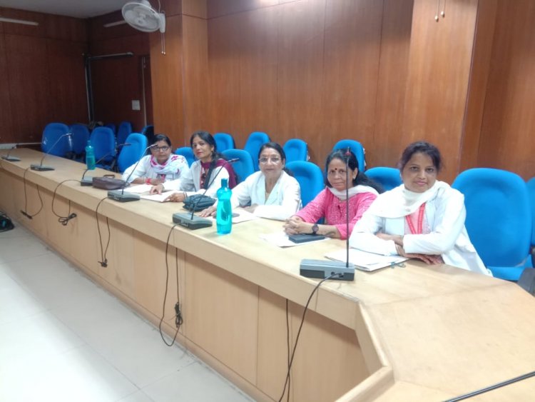 प्रदेश के वित्त भवन में वेतन विसंगति परीक्षण में विभिन्न संगठनों की वार्ता का आयोजन हुआ