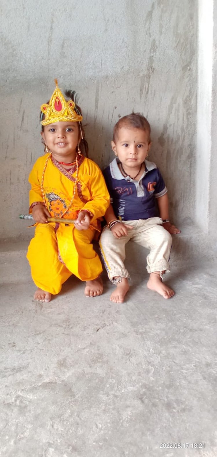 शुक्रवार को मनाई जाएगी श्री कृष्ण जन्माष्टमी : मंदिरों में सजाई जाएंगी झांकियां , धार्मिक अनुष्ठानों के साथ होगा कार्यक्रम