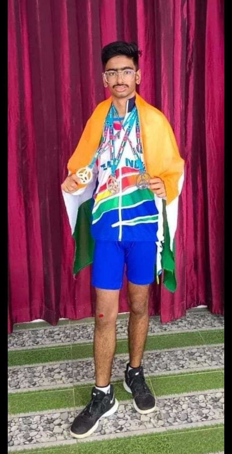 काव्याराज ने थाइलैंड में दो रजत व 1 कांस्य पदक जीता  | निबाहेड़ा कस्बे के काव्याराजसिंह ने थाईलैंड