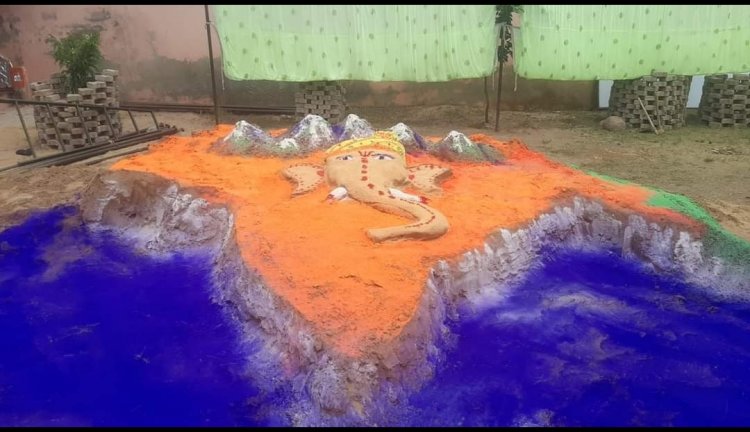 गणेश चतुर्थी के अवसर पर अखंड भारत के साथ *मिट्टी के गणेश जी की प्रतिमा*