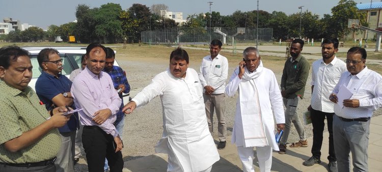 कांग्रेस जिला समिति द्वारा कांग्रेस का 138 वा स्थापना दिवस कांग्रेस कार्यालय में ध्वजारोहण कर विचार गोष्ठी कर मनाया गया