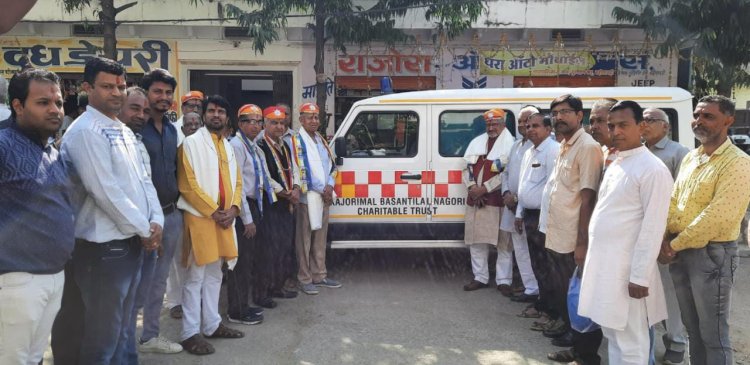 कजोड़ीमल बसंतीलाल नागोरी चेरिटेबल ट्रस्ट द्वारा हॉस्पिटल के लिए एंबुलेस भेंट।