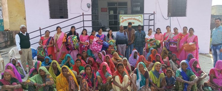 रामजी आपका भला करे, खाने को भरपेट भोजन और ठंड से बचने के लिए कम्बल दी।