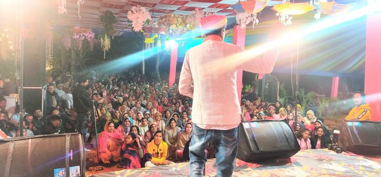 निवेदन देशभर से मान रखना किसानों का, ना भूखा सो सके भारत यही सपना किसानों का : कवि सुनील पटेल     - समस्त कश्यप गोत्री परिवार डूंगरा छोटा - डूंगरा बड़ा टांडा रतना द्वारा आयोजन
