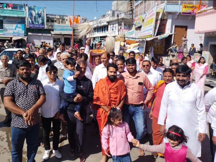 स्वामी रामचरण महाराज का 303 वां जन्म दिवस : कपासन में धूमधाम से निकाली गई शोभायात्रा , नाचते गाते निकले श्रद्धालु