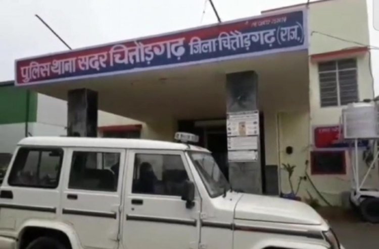 साढ़े तीन क्विंटल से अधिक अवैध डोडा चूरा सहित ट्रक कंटेनर जब्त, चालक गिरफ्तार।