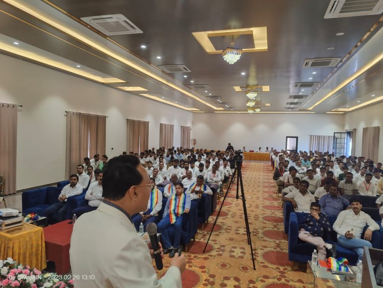 चित्तौडग़ढ़ मे पहली बार हुआ जैन युवा प्रशिक्षण कार्यक्रम, राकेश जैन प्रखर ने दिए जैन सिद्धांतो पर बिजनेस टिप्स।