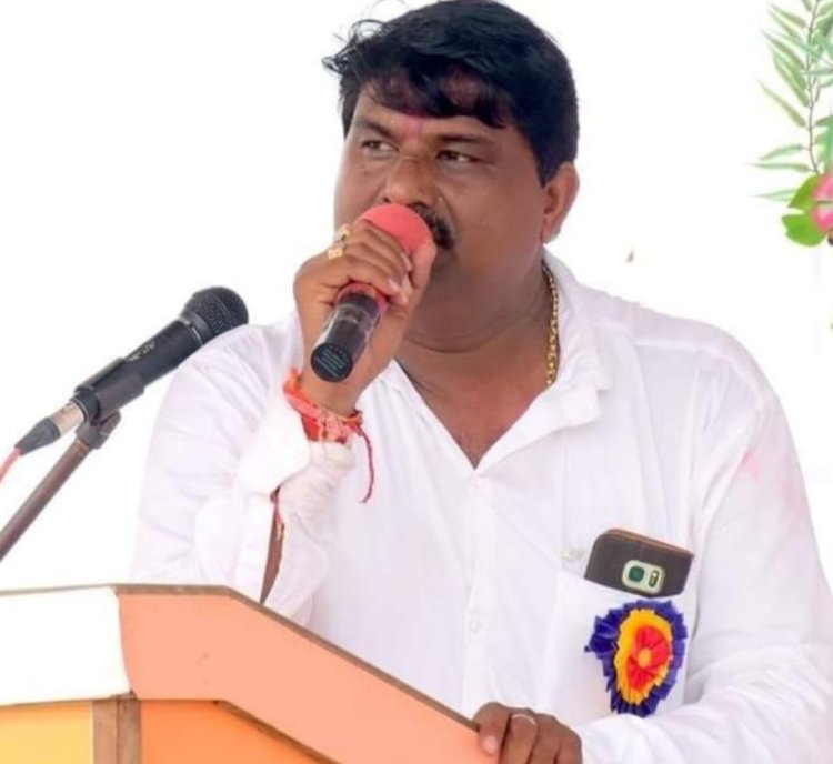 सरपंच संघ जिलाध्यक्ष साहू पहुंचे जरुरतमंदो के बिच, दी होली की शुभकामनायें।