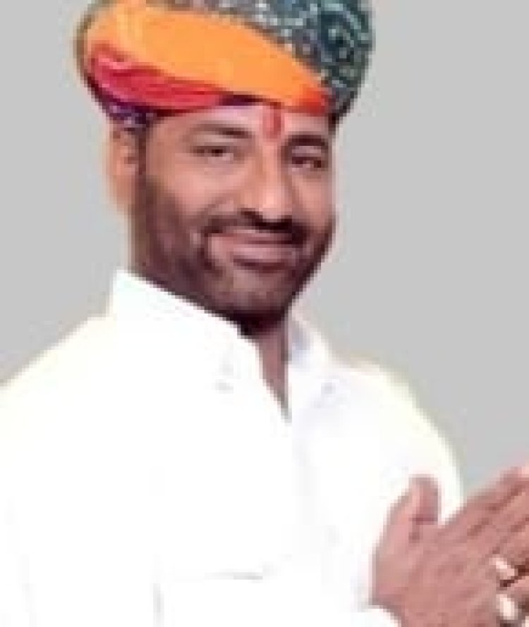 किसान नेता जाट ने क्षेत्रवासियो के साथ होली खेल दी रंगोंत्सव कि शुभकामनायें।