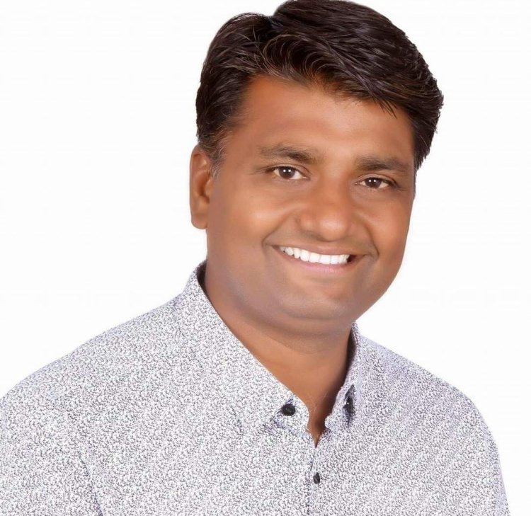 चित्तौडग़ढ़ भूमि विकास बैंक के अध्यक्ष कमलेश पुरोहित अयोग्य घोषित, फिर पद से हटाया।