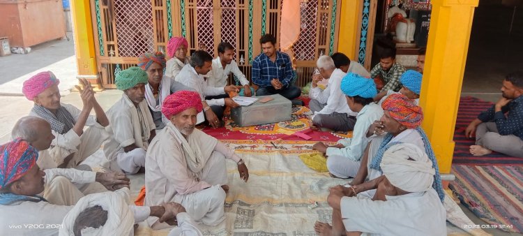 अखिल मेवाड़ प्रजापत समाज शनि महाराज मंदिर मंगरा जाशमा पर प्रजापत समाज की निर्माणाधीन सराय पर बैठक रखी गई