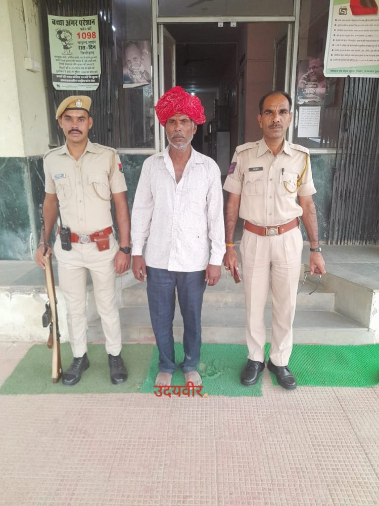 डोडाचूरा तस्करी में दो साल से फरार आरोपी व चार साल से फरार स्थाई वारण्टी गिरफतार।*