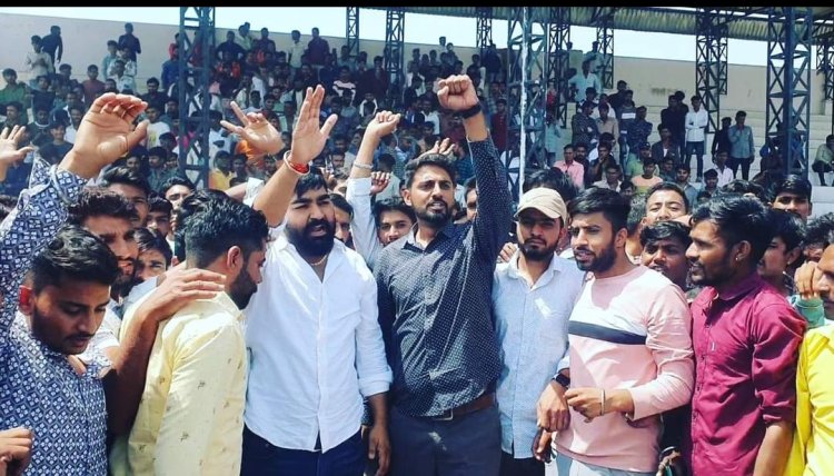 राष्ट्रीय लोकतांत्रिक पार्टी डी.जे. वाले भाइयो के समर्थन में कलेक्टर महोदय को ज्ञापन दिया