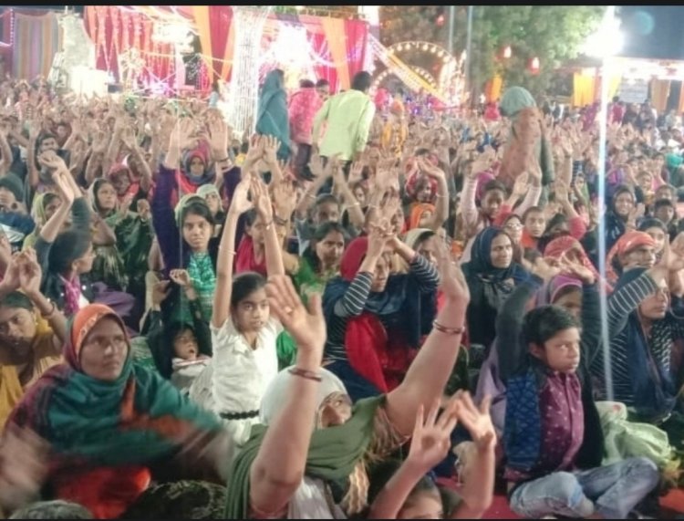 प्राचीन शक्ति पीठ मूला माता का मेला: भजन  संध्या में कलाकारों ने दी प्रस्तुतियां, कल रंगबिरंगी  आतिशबाजी के साथ होगा रावण दहन