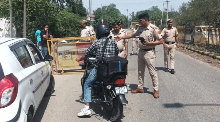 सीलिंग प्लान के तहत नाकाबंदी एवं वाहनों की चेकिंग