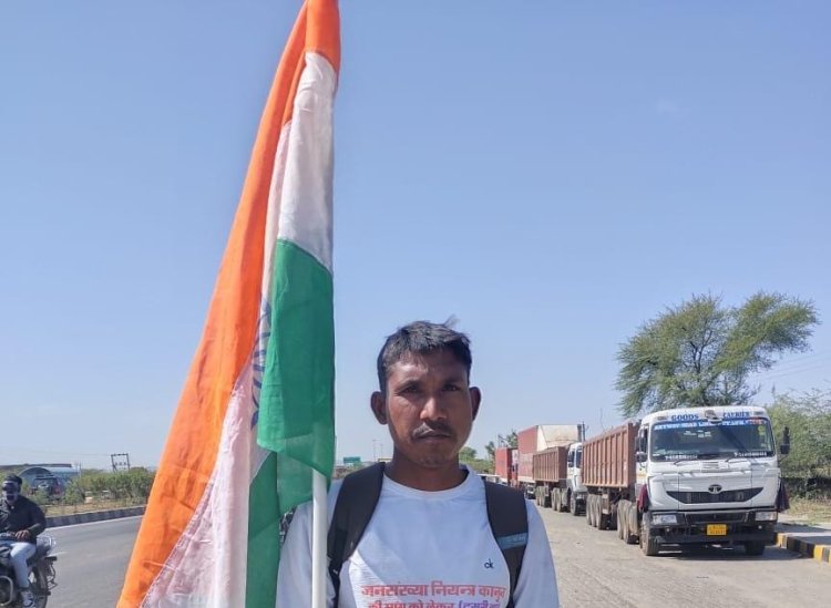 जनसंख्या नियंत्रण कानुन की मांग को लेकर चित्तौड़गढ़ से फिर पदयात्रा कर प्रधानमंत्री कार्यालय पहुंचेंगे जयपाल।