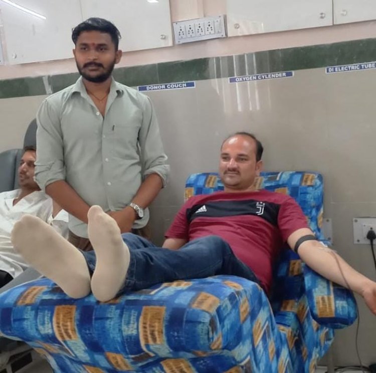 खाकी वर्दी ने दिखाई दरियादिली गर्भवती की खून देकर बचाया 2 का जीवन।