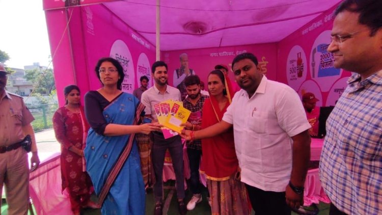 जिल कलेकटर ने किया मंहगाई राहत स्थाई कैम्प/प्रशासन शहरो के संग अभियान का निरीक्षण
