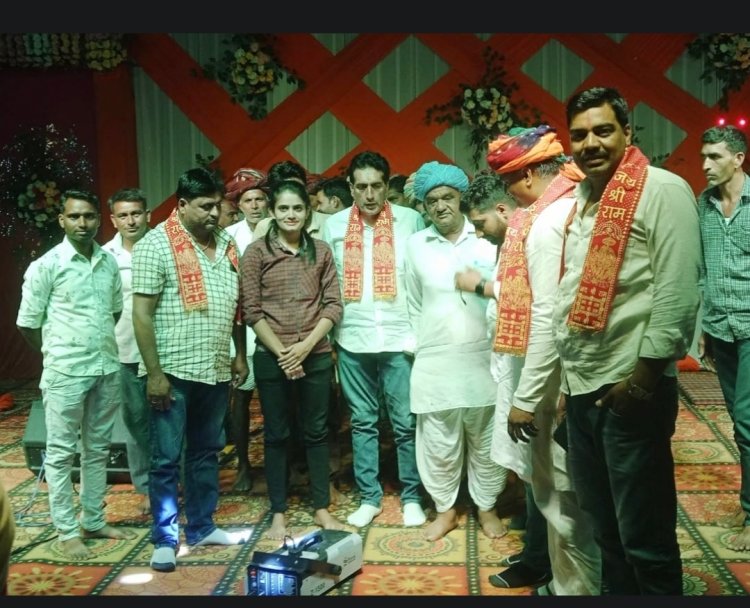 श्री समेलिया महादेव का वार्षिक मेला: एक शाम भोलेनाथ के नाम भजन संध्या हुई, भजनों पर  जमकर नाचे श्रद्धालु