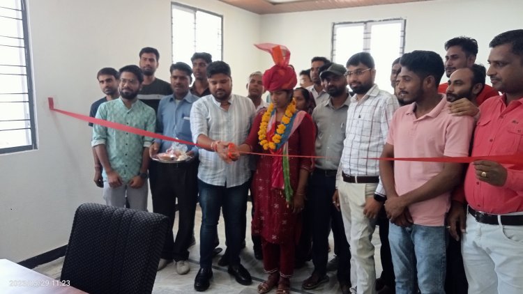 मेधावी छात्रा ने किया आवां विधा सागर पुस्तकालय का लोकार्पण