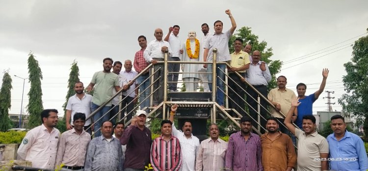 भाजपा नेताओं ने मनाई डॉ. मुखर्जी की पुण्यतिथि