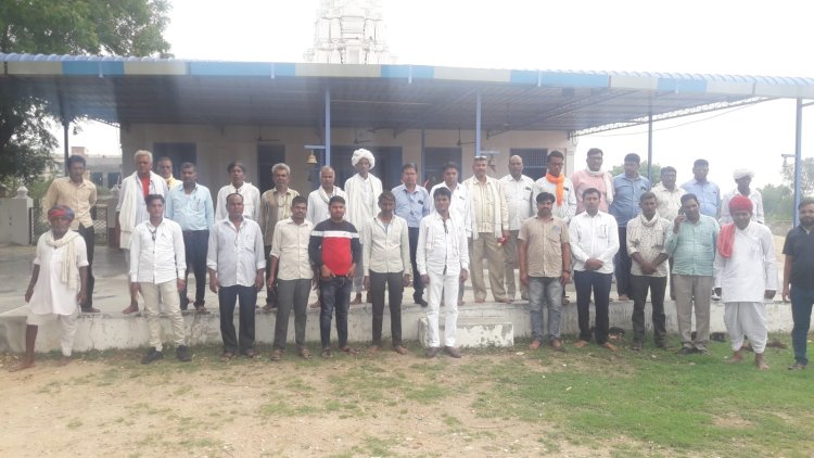 बैरवा समाज कपासन संगठन की बैठक दुर्गामाता कपासन में संपन्न हुई,