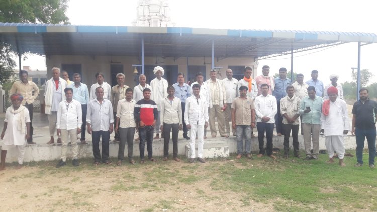 बैरवा समाज कपासन संगठन की बैठक दुर्गामाता कपासन में संपन्न हुई,