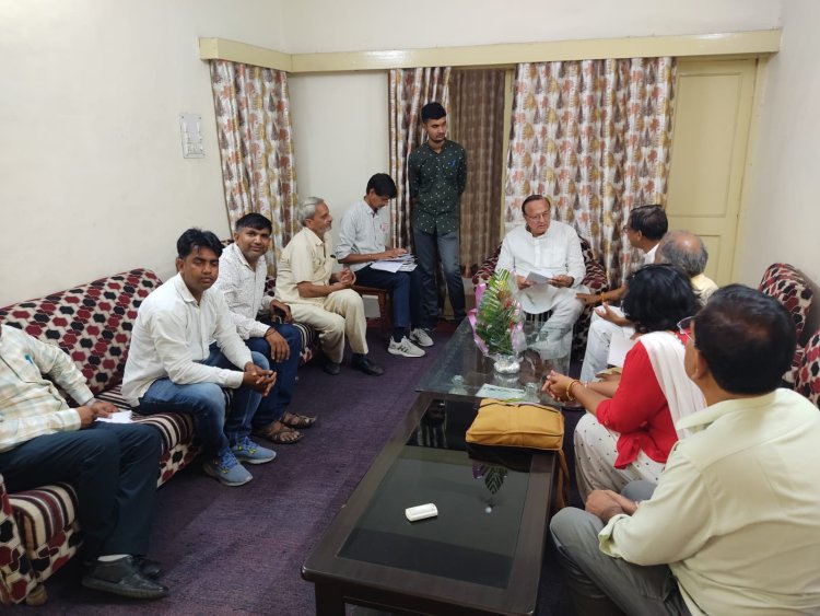 राजस्थान सरकार के पास लंबित पड़े 11 सूत्रीय मांग पत्र राजस्थान शिक्षक संघ (राष्ट्रीय) द्वारा सोपा, तृतीय श्रेणी शिक्षको के स्थानांतरण एवं गैर शैक्षिक कार्य से मुक्ति साहित ग्यारह सूत्रीय मांग पत्र के समर्थन में संगठन करेगा पद यात्रा कर सद्बुद्धि यज्ञ.....