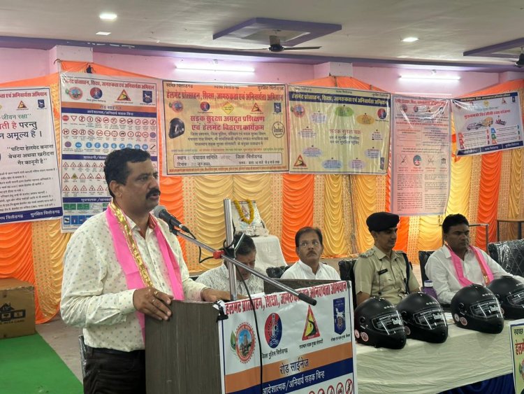 प. स. भदेसर की 25 ग्राम पंचायतों में 1250 हेलमेट वितरित।