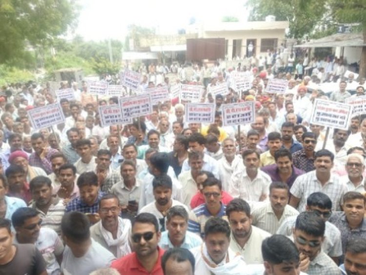 अफीम किसानों का ऐलान, 17 तक मांगे नहीं मानी तो चित्तौड़गढ़ में पहुंचेंगे किसान