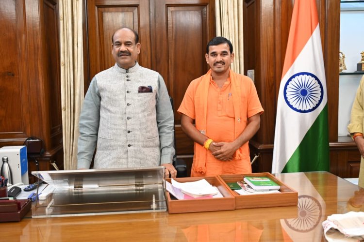 किसान नेता आंजना ने 8/29 धारा हटाने की मुहिम तेज की मिले लोक सभा अध्यक्ष बिड़ला से सौंपा मांग पत्र
