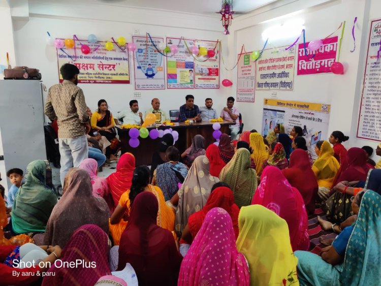 राजस्थान ग्रामीण आजीविका विकास परिषद कपासन के तत्वाधान में आज सांवरिया सेठ क्लस्टर लेवल फेडरेशन में सक्षम सेंटर का शुभारंभ CLF पदाधिकारीयो द्वारा फीता खोल कर किया गया
