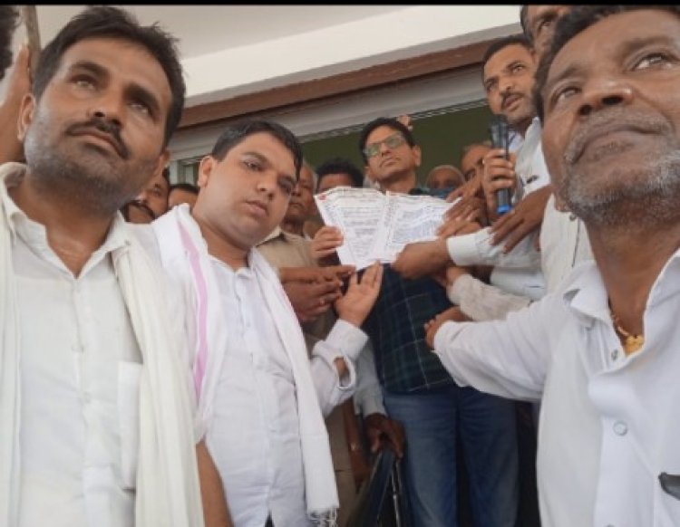 डुंगला अफीम किसानों का उमड़ा जनसैलाब विशाल वाहन रैली के बाद उपखंड अधिकारी को सौंपा ज्ञापन