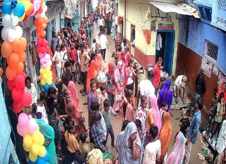 नागपंचमी पर बिनोता ख़ाकलदेव मन्दिर पर उमड़ी श्रद्धालुओं की भीड़