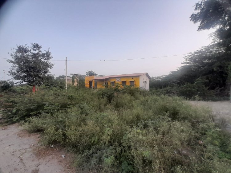 जाशमा ग्राम पंचायत के गाडरियावास के उप स्वास्थ्य केन्द्र की बहुत बुरी हालत हो रही