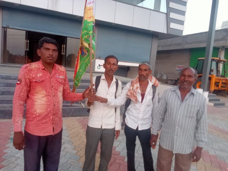 रामदेवरा के लिए पद यात्रा शुरू