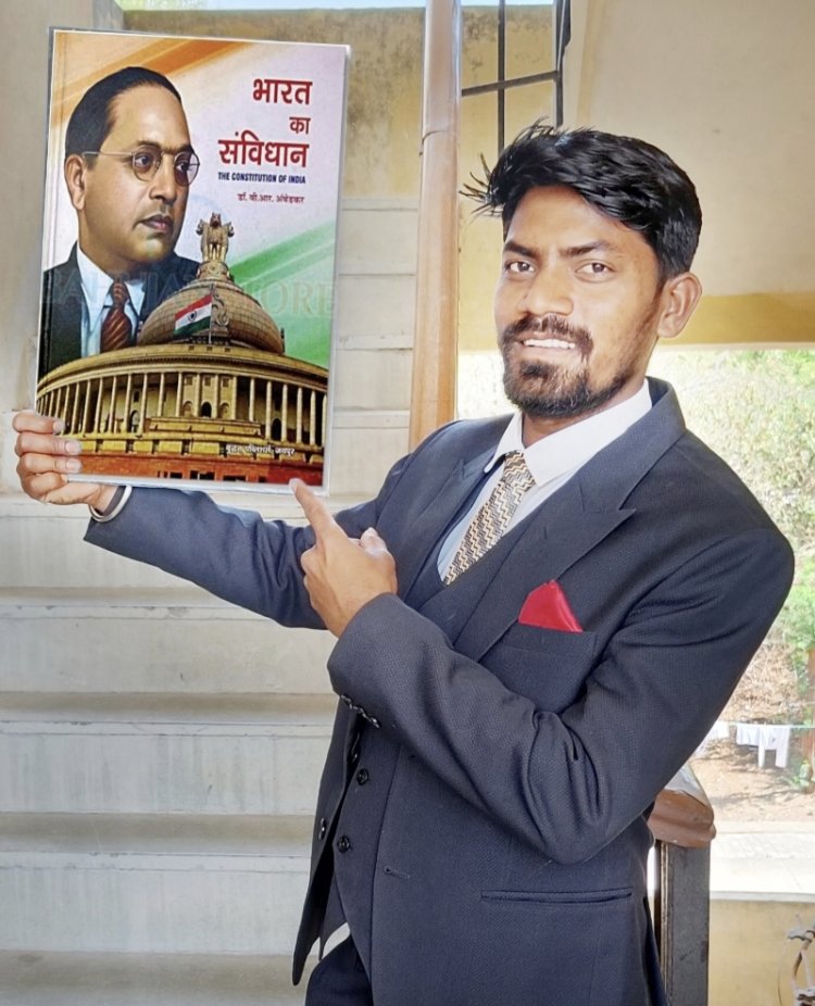 भारत के हर नागरिक को संविधान के कुछ अनुच्छेद पढ़ना और समझना बहुत जरूरी है, ताकि अपना जीवन राष्ट्र के लिए काम आ सके।