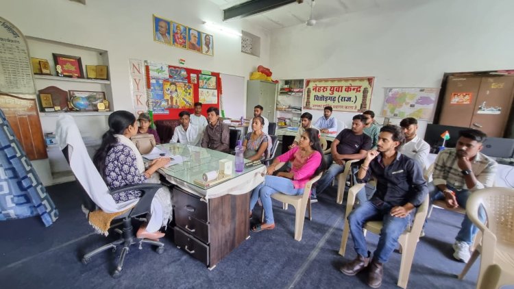 मेरी माटी मेरा देश द्वितीय चरण कार्यक्रम के तहत युवा घर घर से मिट्टी एवं चावल करेंगे इकठ्ठा।