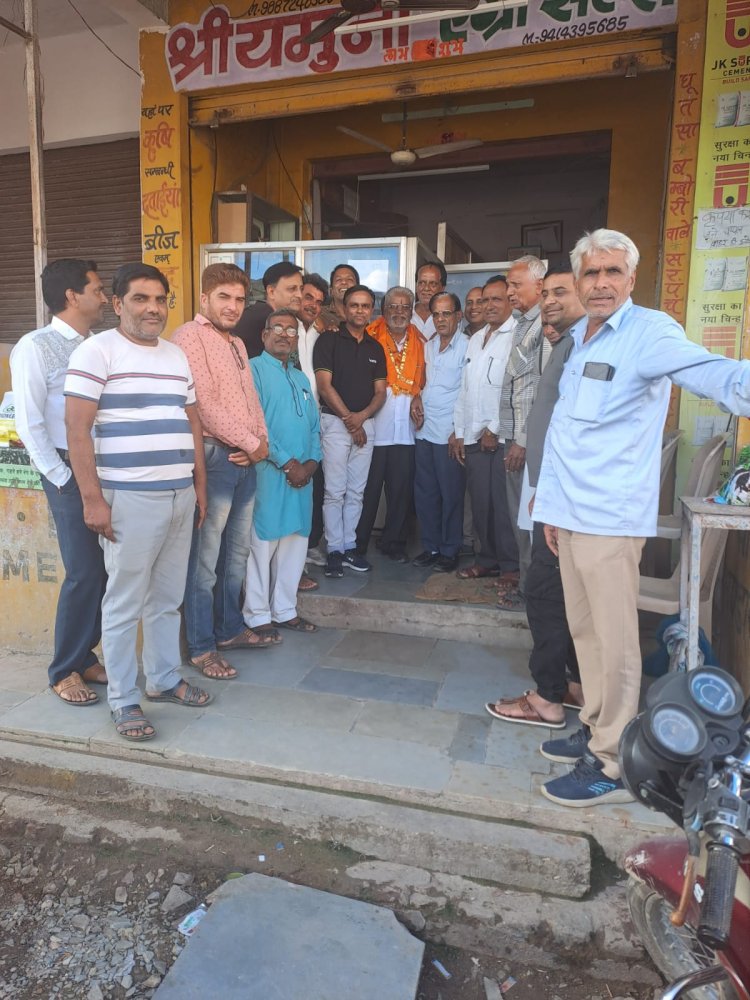 महात्मा गांधी जीवन दर्शन समिति ने नव नियुक्त नगर कांग्रेस अध्यक्ष का स्वागत किया