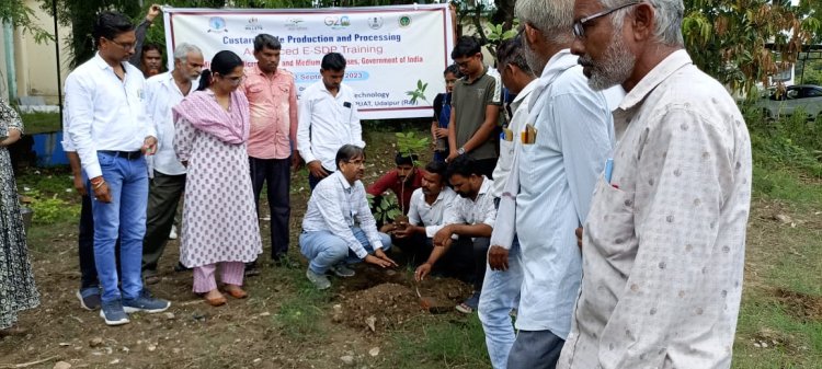 डेयरी एवं खाद्य महाविद्यालय में 5 दिवसीय कौशल विकास कार्यक्रम का समापन