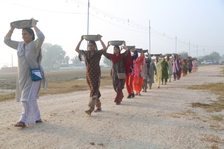 निरचंछित निष्काम सेवा को दर्शाते निरंकारी भक्त      76वें वार्षिक निरंकारी संत समागम की तैयारियाँ जोरों पर