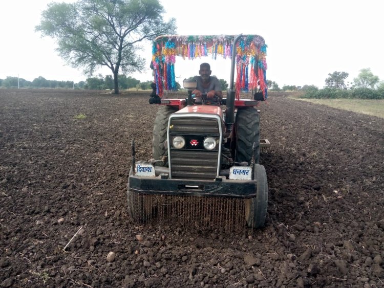 रबी की फसल की तैयारियों में जुटे किसान