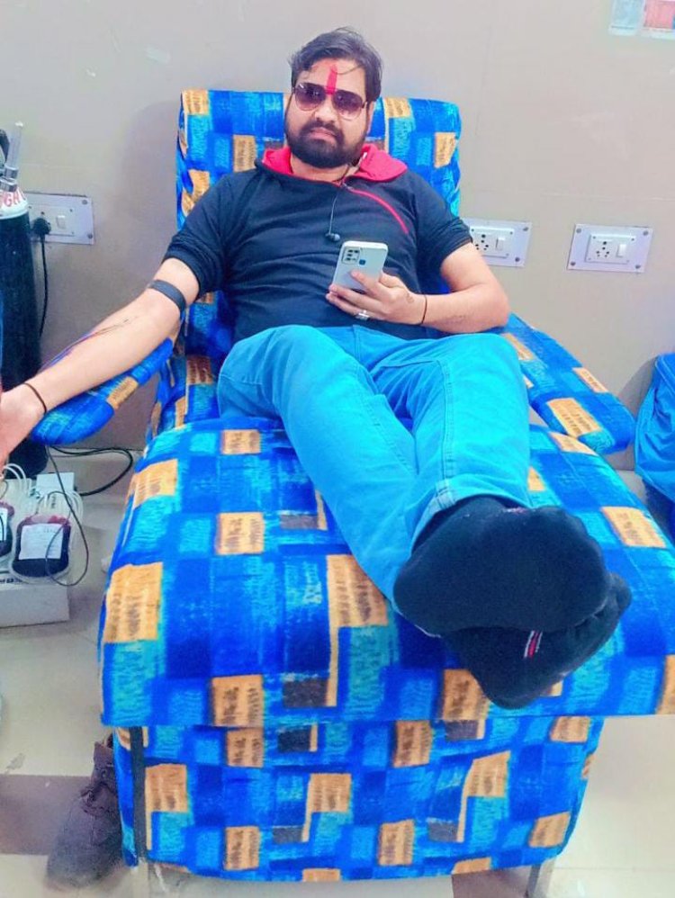 आवश्यकता होने पर रक्तदान कर नरेश सोनावा ने दिया मानवता का परिचय