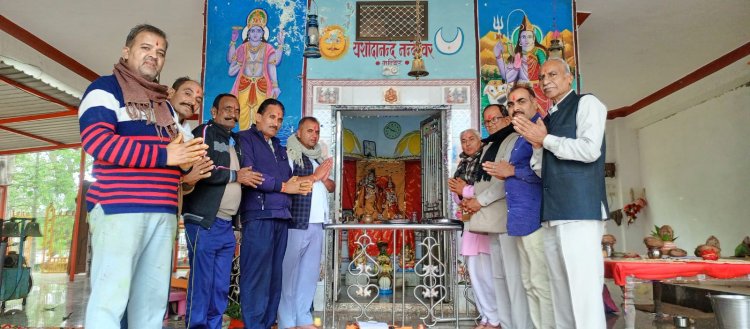 ’’श्री यशोदानन्द नन्देश्वर मन्दिर में हवन पुजन एवं अभिषेक’’